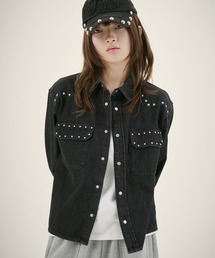 MSG（エムエスジー）の「スタッズデザイン短丈デニムシャツ（シャツ/ブラウス）」