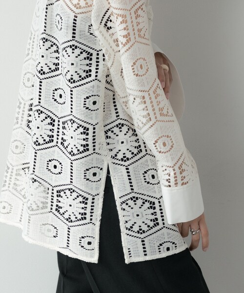 GALLEST（ギャレスト）の「幾何柄レースビッグシャツ（シャツ/ブラウス・レディース・ホワイト/ブラック・38）」の14枚目の写真
