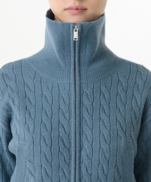 MUSINSA STANDARD WOMAN（ムシンサスタンダードウーマン）の「ウィメンズケーブルニットジップアップ[ブルーグレー]（ニット/セーター・レディース・その他・LARGE/MEDIUM/SMALL/X-SMALL）」の4枚目の写真