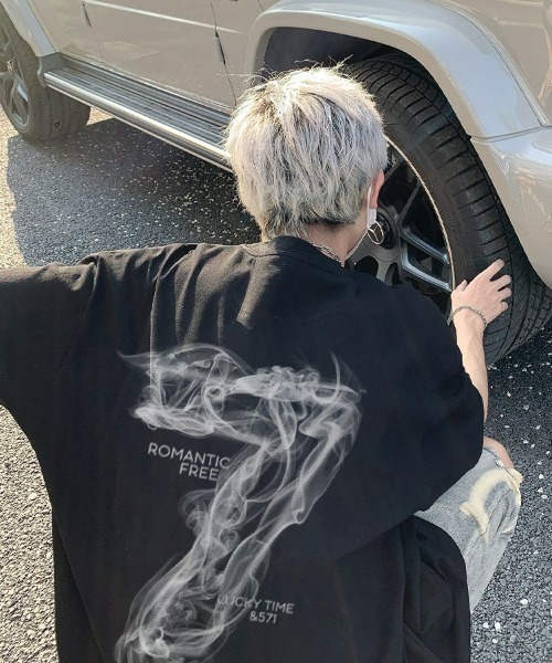 SHEPP（シープ）の「【26年春新作】ニュアンススモークアートプリントルーズフィットT（Tシャツ/カットソー・メンズ・ブラック/ホワイト/チャコール・L/M）」の10枚目の写真