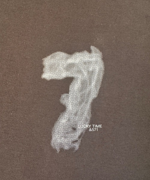 SHEPP（シープ）の「【26年春新作】ニュアンススモークアートプリントルーズフィットT（Tシャツ/カットソー・メンズ・ブラック/ホワイト/チャコール・L/M）」の18枚目の写真