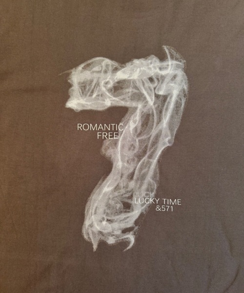 SHEPP（シープ）の「【26年春新作】ニュアンススモークアートプリントルーズフィットT（Tシャツ/カットソー・メンズ・ブラック/ホワイト/チャコール・L/M）」の16枚目の写真
