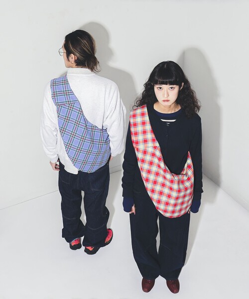 bpr BEAMS（ビーピーアール ビームス ）の「チェック ラウンド エコバッグ（ショルダーバッグ・レディース・オレンジ/グリーン/レッド/パープル・ONE SIZE）」の5枚目の写真