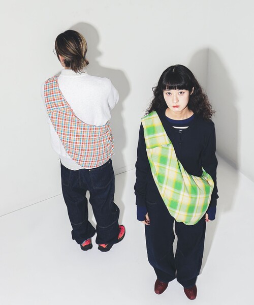 bpr BEAMS（ビーピーアール ビームス ）の「チェック ラウンド エコバッグ（ショルダーバッグ・レディース・オレンジ/グリーン/レッド/パープル・ONE SIZE）」の7枚目の写真