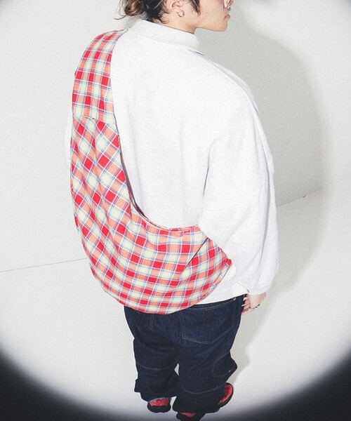 bpr BEAMS（ビーピーアール ビームス ）の「チェック ラウンド エコバッグ（ショルダーバッグ・レディース・オレンジ/グリーン/レッド/パープル・ONE SIZE）」の9枚目の写真