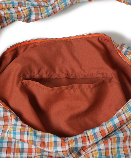 bpr BEAMS（ビーピーアール ビームス ）の「チェック ラウンド エコバッグ（ショルダーバッグ・レディース・オレンジ/グリーン/レッド/パープル・ONE SIZE）」の21枚目の写真