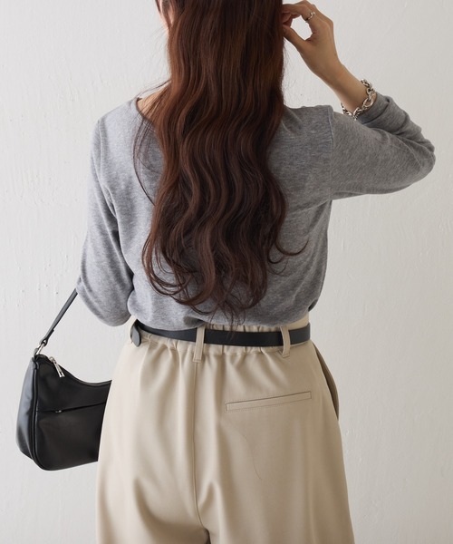 COLONY 2139（コロニートゥーワンスリーナイン）の「起毛フラッフィー前後2WAYネックプルオーバー（Tシャツ/カットソー・レディース・ライトグレー/ピンク/グレー/アイボリー/ブラック・FREE）」の15枚目の写真