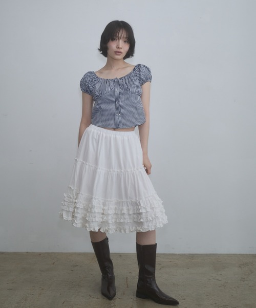 FEKETE(フェケテ)の「frill midi flared skirt / フリルボリュームスカート(スカート・レディース・ライトカーキ/ブラック/アイボリー・FREE)」の15枚目の写真