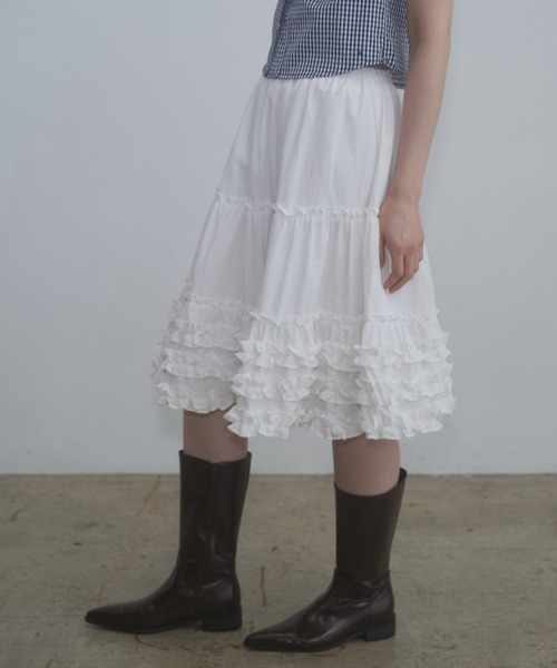 FEKETE(フェケテ)の「frill midi flared skirt / フリルボリュームスカート(スカート・レディース・ライトカーキ/ブラック/アイボリー・FREE)」の22枚目の写真