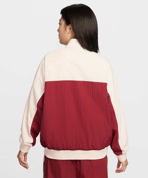 NIKE（ナイキ）の「ナイキ スポーツウェア ウィメンズ オーバーサイズド バーシティ ジャケット / Nike Sportswear Women's Oversized Varsity Jacket IF0333-613 Team Crimson（ブルゾン・レディース・レッド系その他・L/M/S/XL/XS）」の2枚目の写真