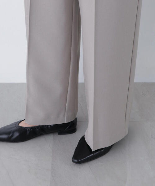 N.（N. Natural Beauty Basic）（エヌエヌナチュラルビューティーベーシック）の「Ｖネックオールインワン（つなぎ/オールインワン・レディース・ベージュ/チャコールグレー・MEDIUM/P/S）」の3枚目の写真