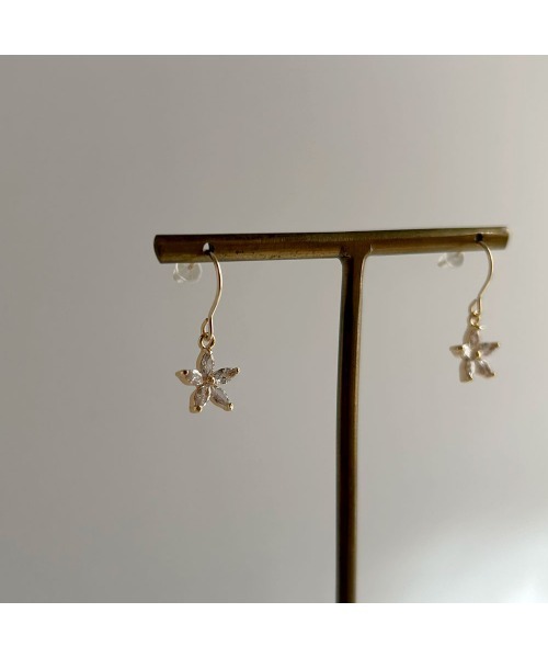 tone(トーン)の「【MiMiNi】FLORAISON/ピアス(MA)(ピアス(両耳用)・レディース・ゴールド・FREE)」の3枚目の写真