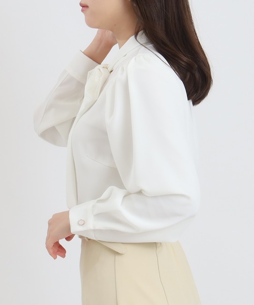 ASTORIA ODIER（アストリアオディール）の「アソート柄ボウタイブラウス（シャツ/ブラウス・レディース・ホワイト×ブルー/グレイッシュブルー/ホワイト/イエロー・MEDIUM）」の11枚目の写真