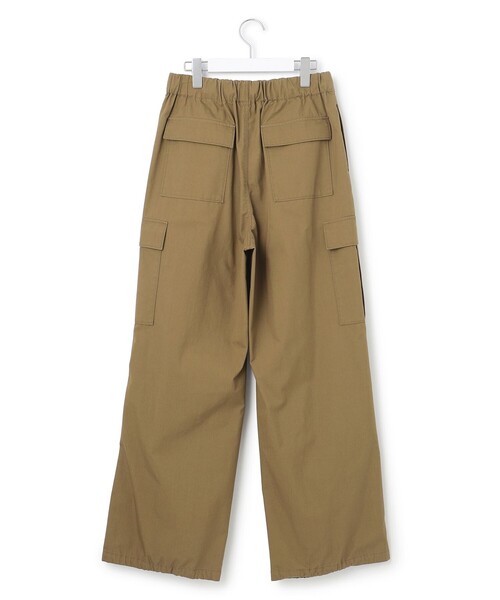 23区 L(ニジュウサンクオオキイサイズ)の「ハイカウントギャバ パラシュート カーゴパンツ(カーゴパンツ・レディース・ベージュ系/モスグリーン系・48/46/44)」の12枚目の写真