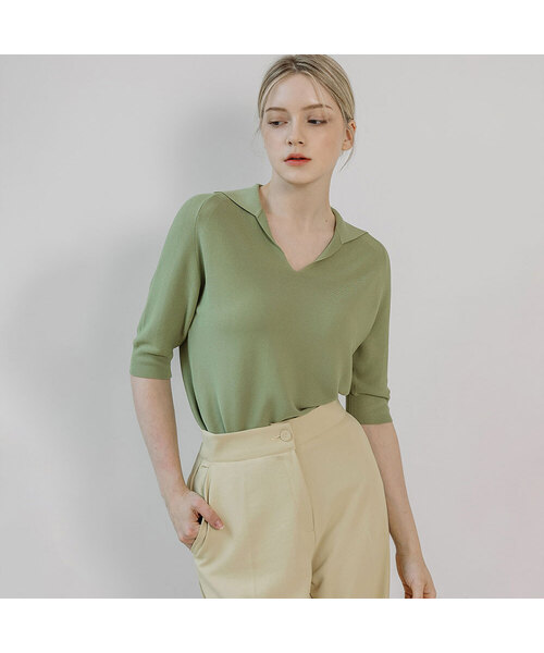 VASCARA(バスカラ)の「V Collar Neck Raglan Half Sleeve Knitwear (5colors)(Tシャツ/カットソー・レディース・ブラック/ライトベージュ/カーキ/ライトブルー/コーラル・FREE)」の3枚目の写真