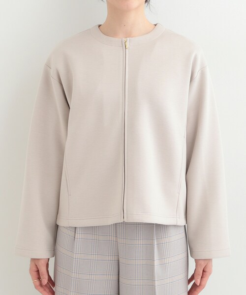 SHOO・LA・RUE（シューラルー）の「【セットアップ可/S－LL/なめらかタッチ】大人のきれいめスタイルに ノーカラージップブルゾン（ブルゾン・レディース・アイボリー/ネイビー/ナチュラル・04/03/02/01）」の16枚目の写真