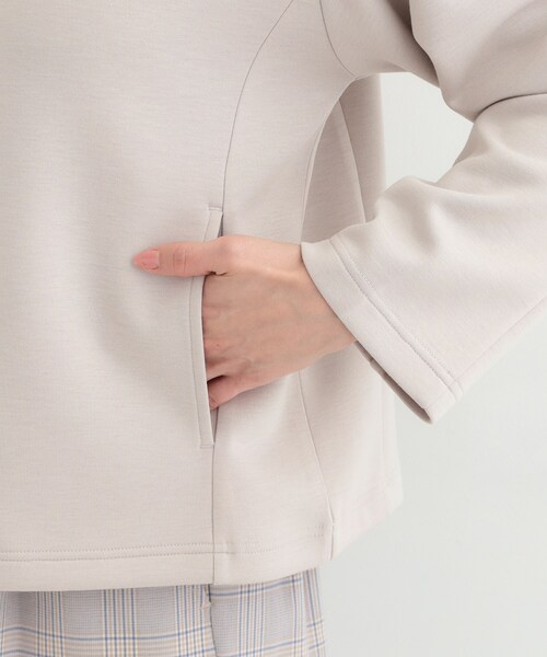 SHOO・LA・RUE（シューラルー）の「【セットアップ可/S－LL/なめらかタッチ】大人のきれいめスタイルに ノーカラージップブルゾン（ブルゾン・レディース・アイボリー/ネイビー/ナチュラル・04/03/02/01）」の21枚目の写真