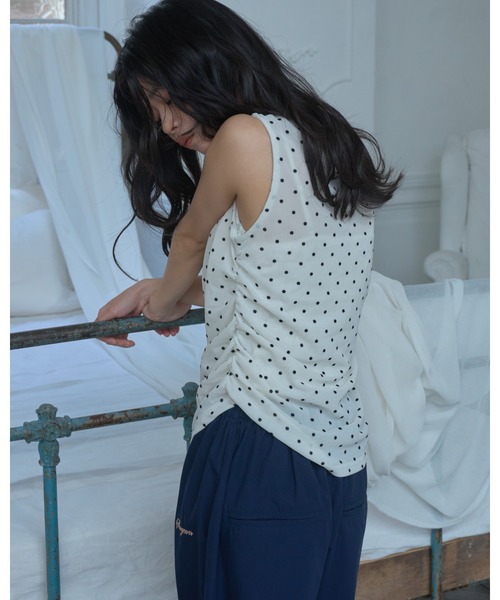 Smyeon（スミョン）の「Flocked dot sleeveless top/フロッキードットノースリーブトップス（タンクトップ・レディース・ホワイト/ブラウン・FREE）」の10枚目の写真