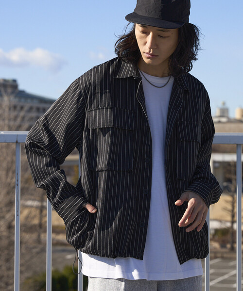 Firsthand(ファーストハンド)の「Firsthand/ファーストハンド スピンドル ストライプ シャツ ジャケット / セットアップ対応(シャツ/ブラウス・メンズ・チャコールグレー/グレー/ベージュ/ブラック・MEDIUM/LARGE)」の1枚目の写真