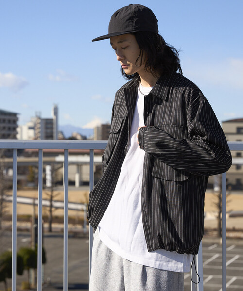 Firsthand(ファーストハンド)の「Firsthand/ファーストハンド スピンドル ストライプ シャツ ジャケット / セットアップ対応(シャツ/ブラウス・メンズ・チャコールグレー/グレー/ベージュ/ブラック・MEDIUM/LARGE)」の8枚目の写真