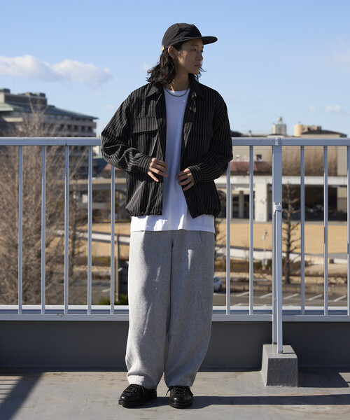 Firsthand(ファーストハンド)の「Firsthand/ファーストハンド スピンドル ストライプ シャツ ジャケット / セットアップ対応(シャツ/ブラウス・メンズ・チャコールグレー/グレー/ベージュ/ブラック・MEDIUM/LARGE)」の22枚目の写真