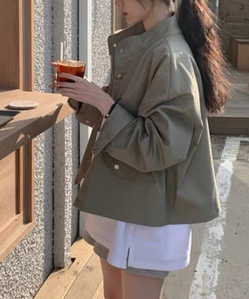 Flugge(フラッジー)の「スタンドカラーライトアウター(その他アウター・レディース・カーキ/アイボリー・LARGE/MEDIUM)」の5枚目の写真