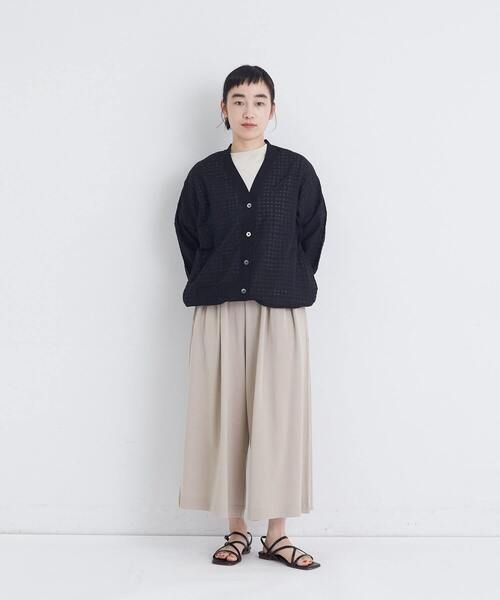 conges payes ADIEU TRISTESSE(コンジェ ペイエ アデュートリステス)の「シャーリングカーディガンシャツ(カーディガン/ボレロ・レディース・ベージュ系その他/ブルー系その他/ブラック系その他・38)」の18枚目の写真