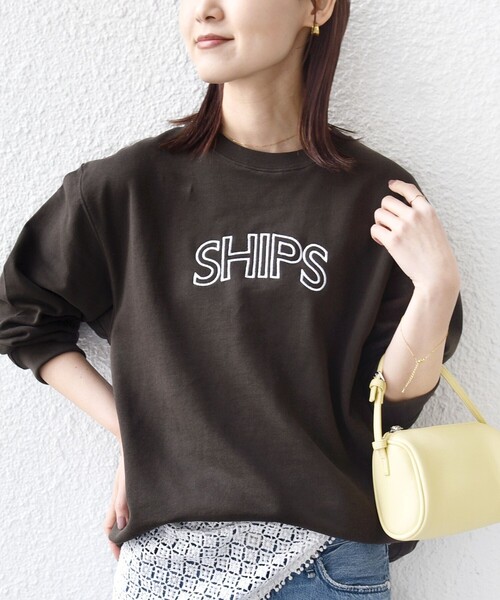 SHIPS（シップス）の「【WEB限定】SHIPS ラウンド ロゴ 刺繍 スウェット（スウェット・レディース・ネイビー/ブラウン/ナチュラル/ライトブルー・LARGE/MEDIUM）」の2枚目の写真