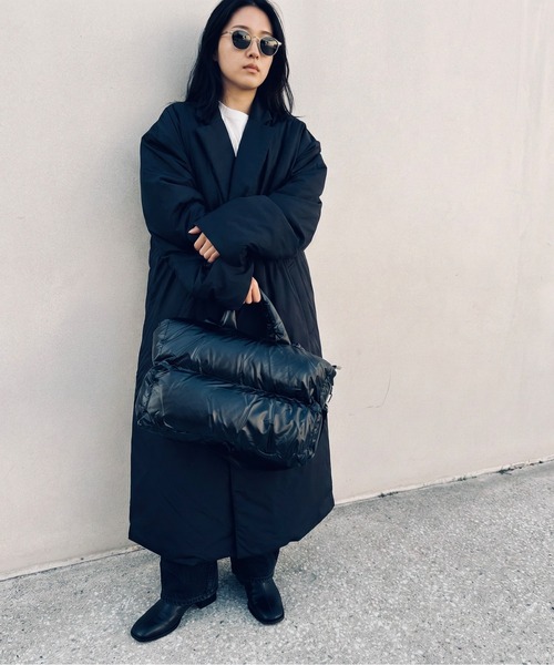 IO（イオ）（イオ）の「HERB/Padding 3Way Tote Bag/３ウェイトートバッグ（トートバッグ・レディース・ダークグレー/ブラック・FREE）」の6枚目の写真