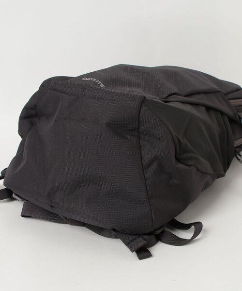 OSPREY（オスプレー）の「OSPREY Daylite 13 オスプレー デイライト バックパック（バックパック/リュック・メンズ・ブラック・FREE）」の11枚目の写真
