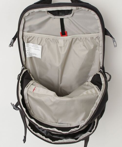OSPREY（オスプレー）の「OSPREY Daylite 13 オスプレー デイライト バックパック（バックパック/リュック・メンズ・ブラック・FREE）」の12枚目の写真