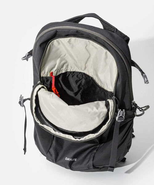 OSPREY（オスプレー）の「OSPREY Daylite 13 オスプレー デイライト バックパック（バックパック/リュック・メンズ・ブラック・FREE）」の8枚目の写真