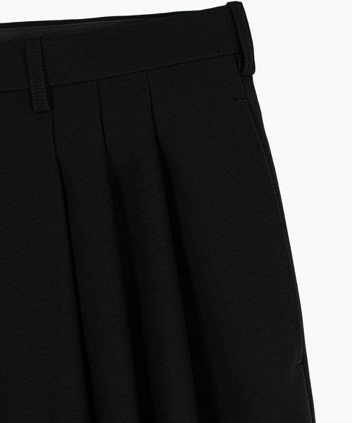LAD MUSICIAN（ラッドミュージシャン）の「WOOL GABARDINE 3TUCK WIDE PANTS（スラックス・メンズ・ブラック・44/42）」の6枚目の写真