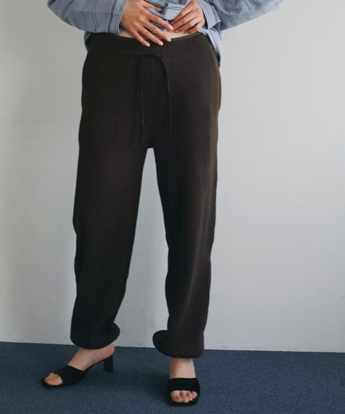 anuke(アンヌーク)の「Waffle Wide Pants(その他パンツ・レディース・ブラウン/オートミール・38inch/36inch)」の2枚目の写真