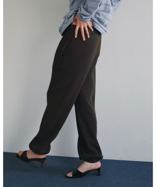 anuke(アンヌーク)の「Waffle Wide Pants(その他パンツ・レディース・ブラウン/オートミール・38inch/36inch)」の17枚目の写真