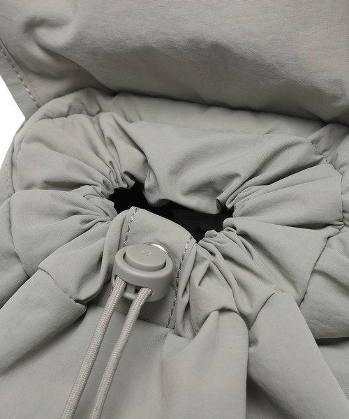 Snow Peak（スノーピーク）の「Snow Peak / Cample Mini Backpackキャンプル ミニ バックパック 海外限定（ショルダーバッグ・レディース・ライトベージュ/ブラック/コーラルピンク・ONE SIZE）」の8枚目の写真