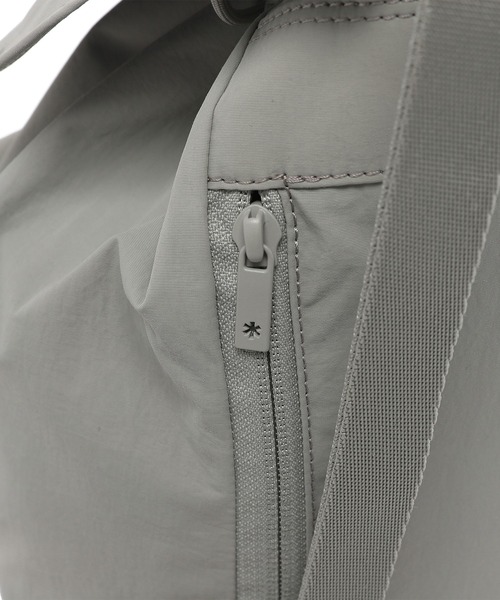 Snow Peak（スノーピーク）の「Snow Peak / Cample Mini Backpackキャンプル ミニ バックパック 海外限定（ショルダーバッグ・レディース・ライトベージュ/ブラック/コーラルピンク・ONE SIZE）」の11枚目の写真