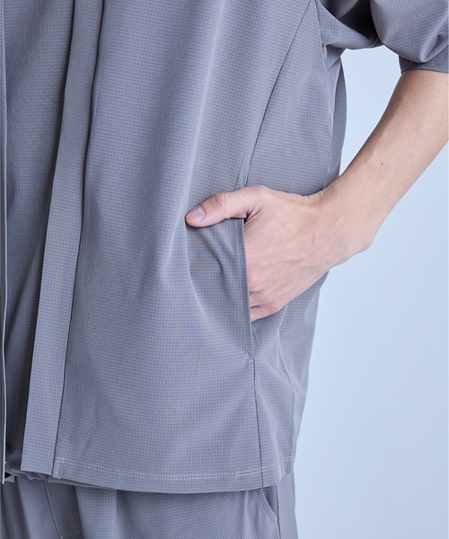 UNION STATION（ユニオンステーション）の「ドットメッシュ5分袖カーディガン〈ストレッチ・イージーケア・接触冷感・通気性・速乾〉（カーディガン/ボレロ・メンズ・グレー/ブラック/ネイビー・L/M）」の7枚目の写真