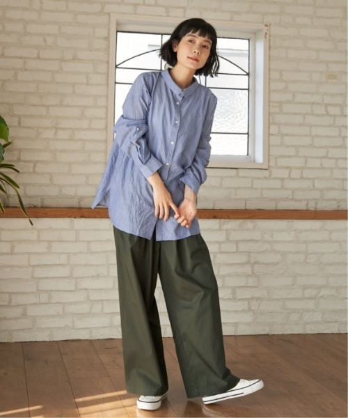 LBC(エルビーシー)の「コットンゆるシャーリング2WAYシャツ(シャツ/ブラウス・レディース・ライトブルー/セージグリーン/イエロー/ホワイト/ピンク・M)」の20枚目の写真