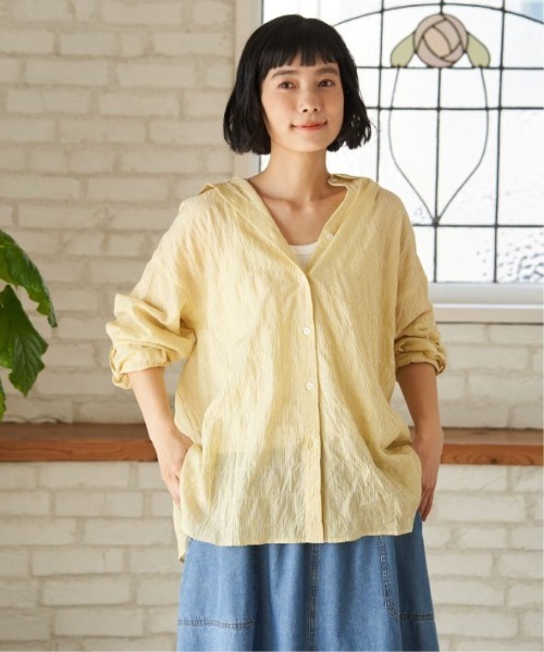 LBC(エルビーシー)の「コットンゆるシャーリング2WAYシャツ(シャツ/ブラウス・レディース・ライトブルー/セージグリーン/イエロー/ホワイト/ピンク・M)」の8枚目の写真