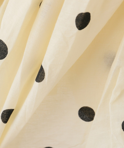 JOURNAL STANDARD relume(ジャーナルスタンダード レリューム)の「【crinkle crinkle crinkle】 frill gather volume camisole(シャツ/ブラウス・レディース・ブラック/ベージュ・FREE)」の6枚目の写真