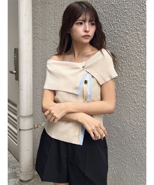 MURUA（ムルーア）の「レイヤードライクオフショルダーニット（ニット/セーター・レディース・グレー/アイボリー/レッド・FREE）」の12枚目の写真