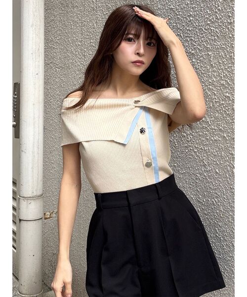 MURUA（ムルーア）の「レイヤードライクオフショルダーニット（ニット/セーター・レディース・グレー/アイボリー/レッド・FREE）」の16枚目の写真