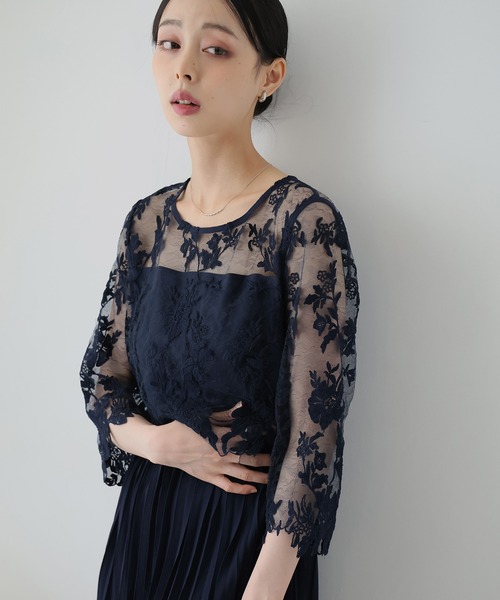 Doula Doula（ドゥーラドゥーラ）の「レース切り替えロングプリーツワンピース ドレス（ワンピース・レディース・ライトグレー/ダークグレー/モカ/パープル/ネイビー・M/L）」の4枚目の写真