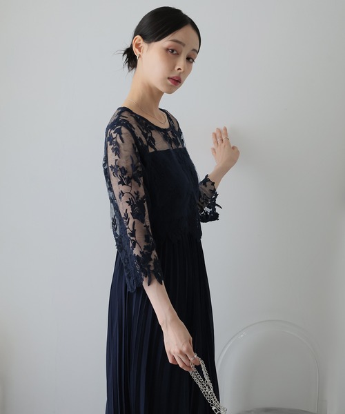 Doula Doula（ドゥーラドゥーラ）の「レース切り替えロングプリーツワンピース ドレス（ワンピース・レディース・ライトグレー/ダークグレー/モカ/パープル/ネイビー・M/L）」の7枚目の写真