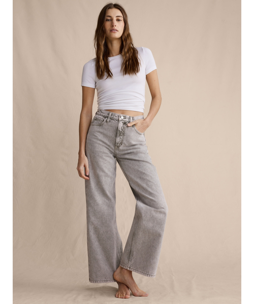 Banana Republic(バナナリパブリック)の「アイコン クラシック ワイドレッグ クロップ ジーンズ(デニムパンツ・レディース・ライトインディゴブルー・28/27/26/25/24)」の9枚目の写真