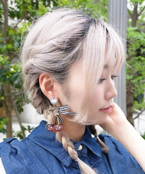 axes femme POETIQUE(アクシーズファムポエティック)の「チェリーリボン2wayピアス(イヤリング・レディース・ブラック/ブラウン・FREE)」の3枚目の写真
