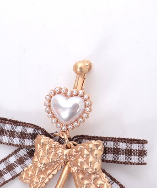 axes femme POETIQUE(アクシーズファムポエティック)の「チェリーリボン2wayピアス(イヤリング・レディース・ブラック/ブラウン・FREE)」の7枚目の写真