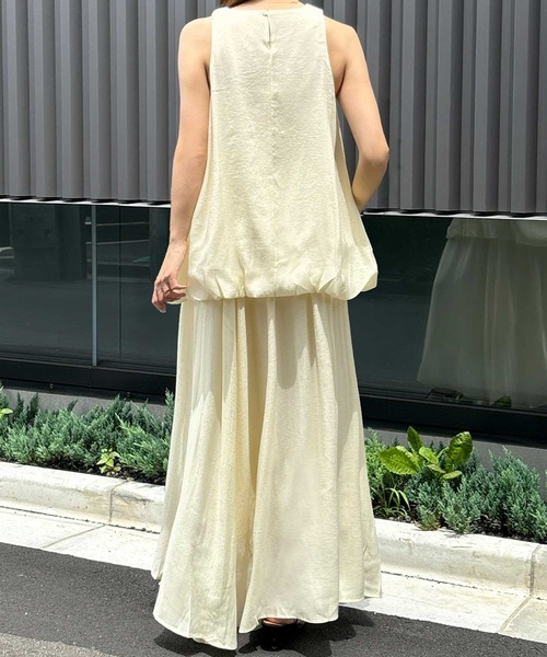 LOWO（ロワ）の「ワンピース見えノースリーブトップスロングスカートセットアップ（セットアップ・レディース・ブラック/ピンク/ブルー/オフホワイト/イエロー・FREE）」の10枚目の写真