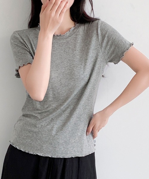 LOWO(ロワ)の「【シルクタッチ / 伸縮性】吸湿性に優れたリヨセル素材。フリルハイネックプルオーバー(Tシャツ/カットソー・レディース・グレー/ブラック/カーキ/オフホワイト・FREE)」の3枚目の写真